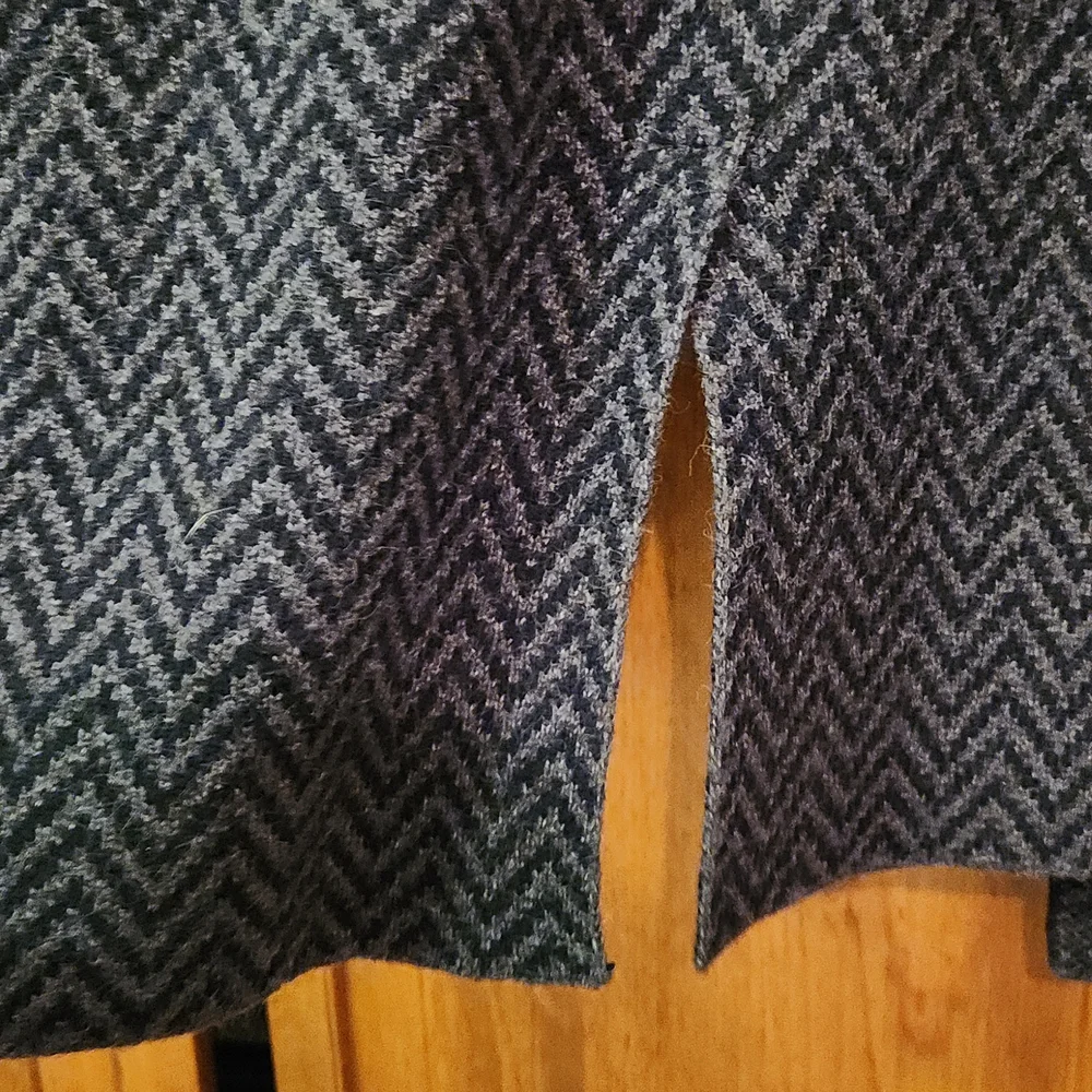 Sweater Coat, Size M - Picture 5 of 11
